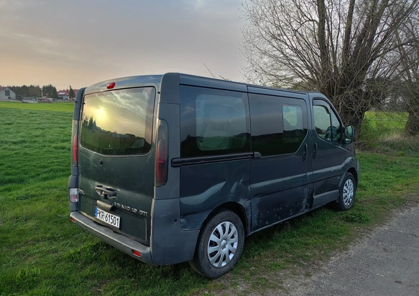 Opel Vivaro cena 16000 przebieg: 200000, rok produkcji 2003 z Krotoszyn małe 106